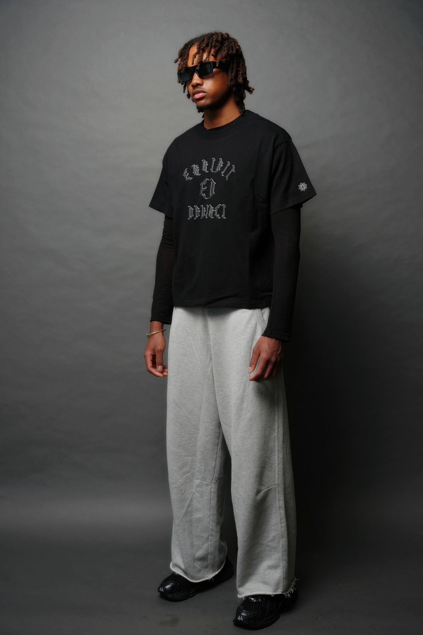 Exhibit Davinci 'Signature' T- Shirts